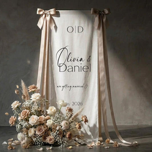 Italian Wedding Welcome Sign, Custom Tuscan Linen Banner, Personalized Editorial Ceremony Backdrop, Tall Fabric Wedding Sign